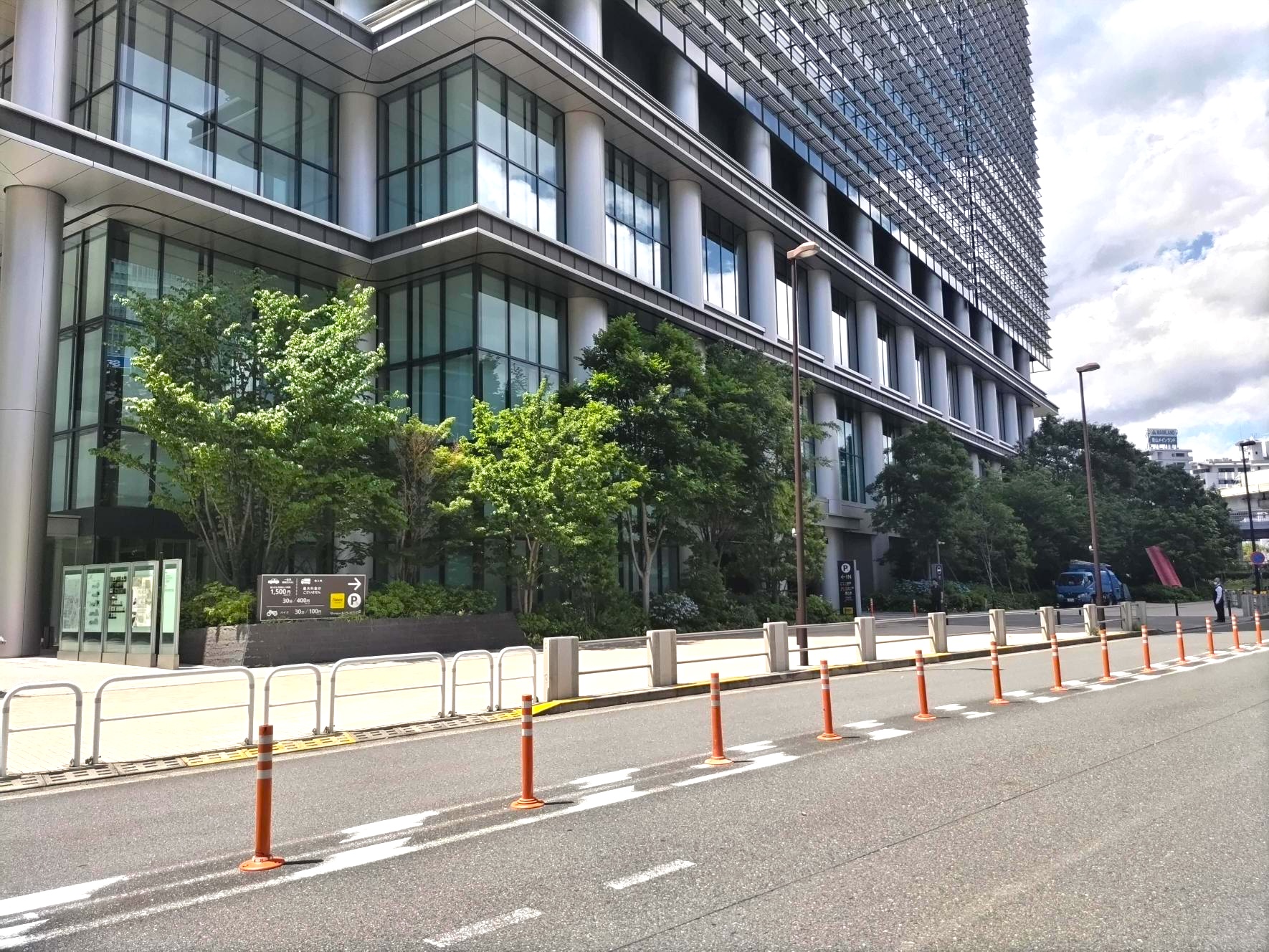 タイムズのb 大手町プレイス駐車場【ロールーフ】