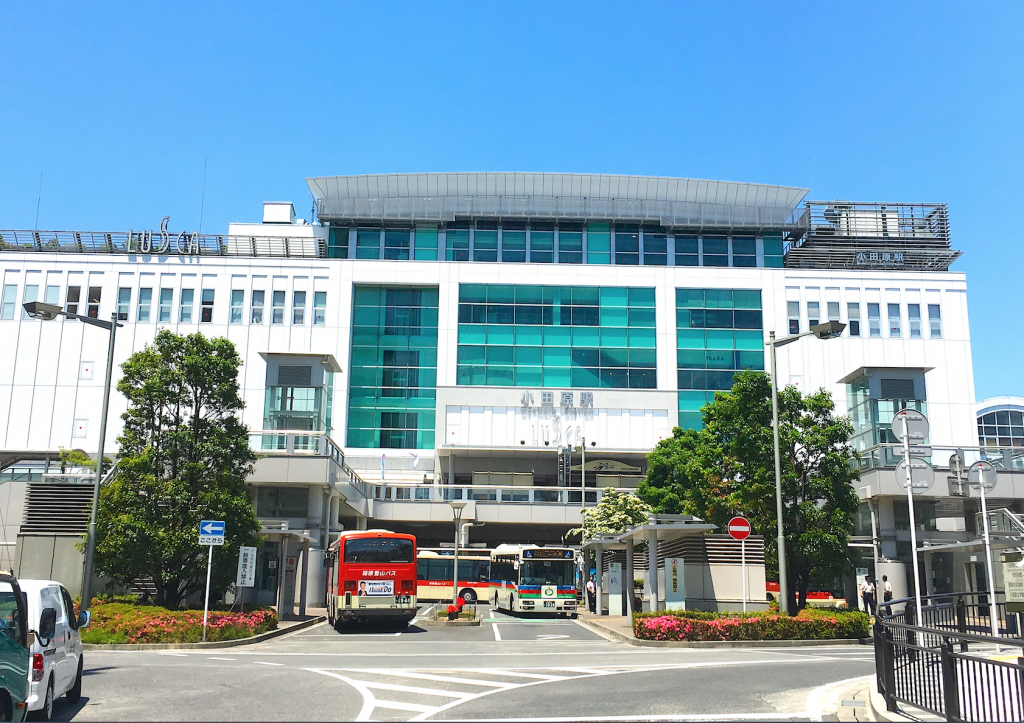 小田原駅 厳選16駐車場 ランチ 観光 通勤に便利で安いのはここ 駐車場の神様