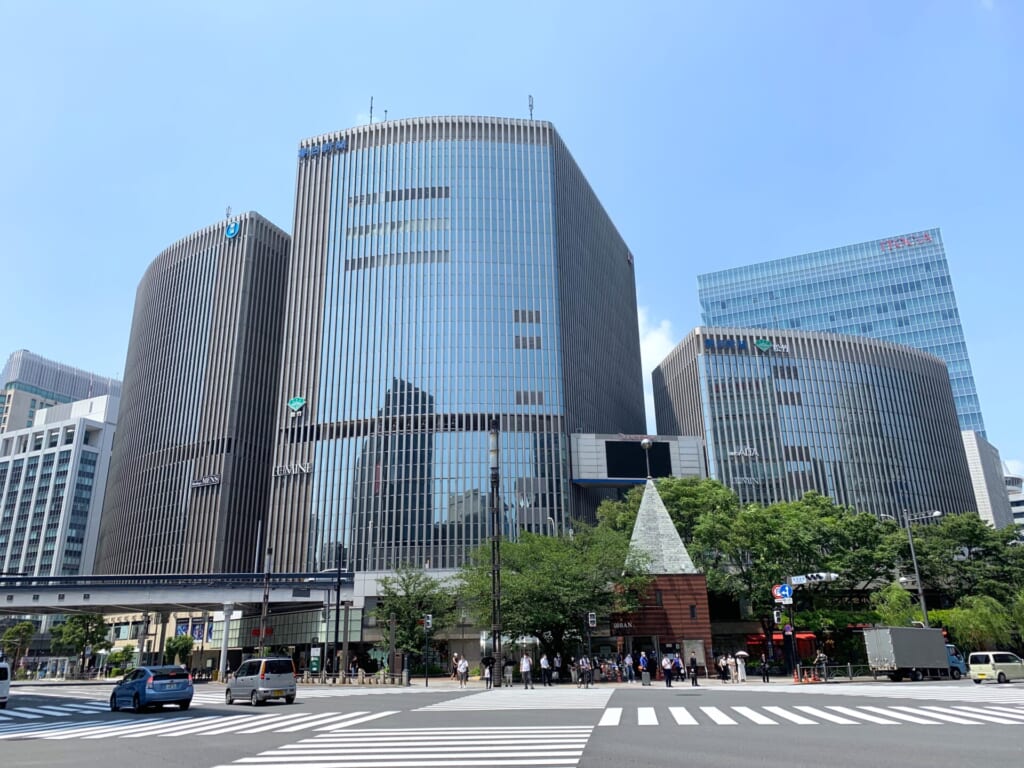 ルミネ有楽町 阪急メンズ東京 厳選駐車場 映画 ショッピング ランチに安い 割引 予約はここ 駐車場の神様